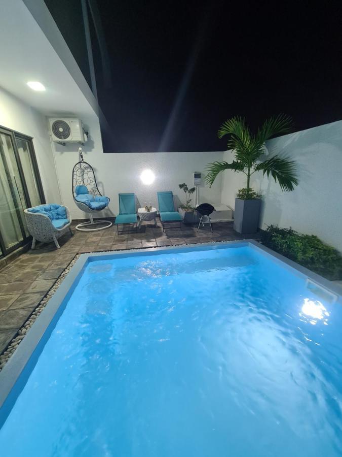 Ocean Blue Villa, Flic-En-Flac 외부 사진